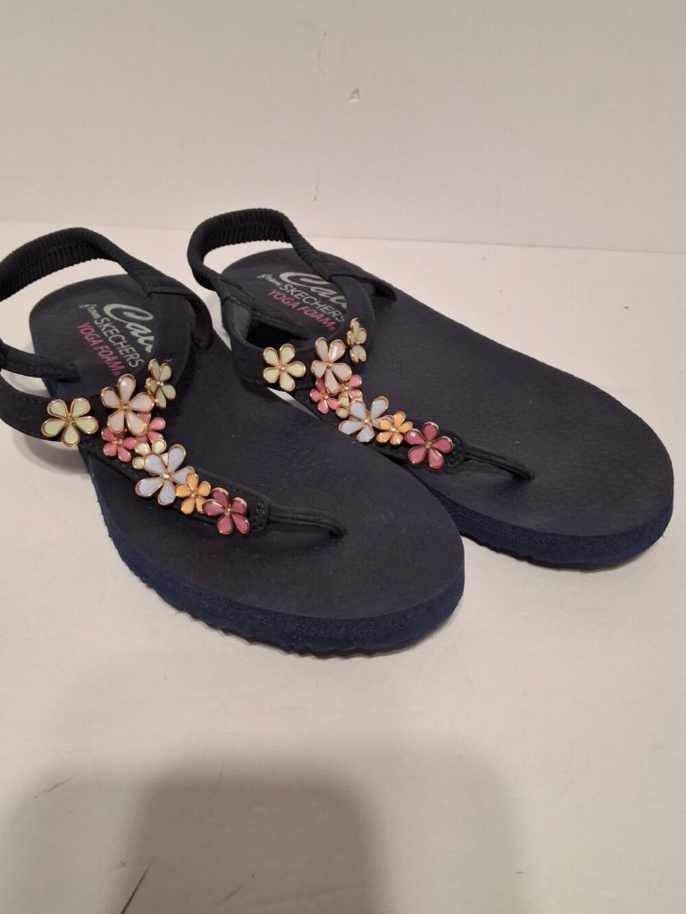 create a poshmark listing with a detailed title and lots of keywords and origina